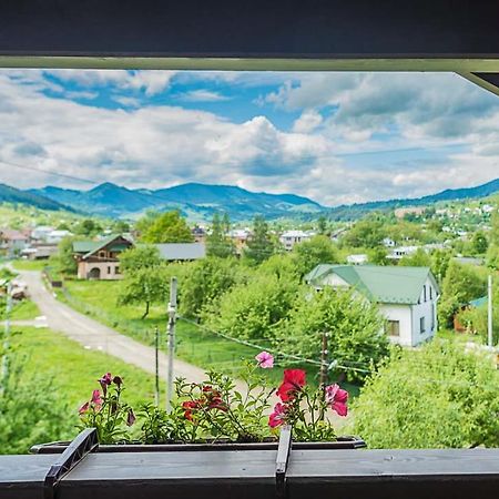 Vila Karpatska Oselia Verchovyna Exteriér fotografie