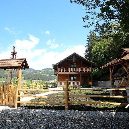 Vila Karpatska Oselia Verchovyna Exteriér fotografie