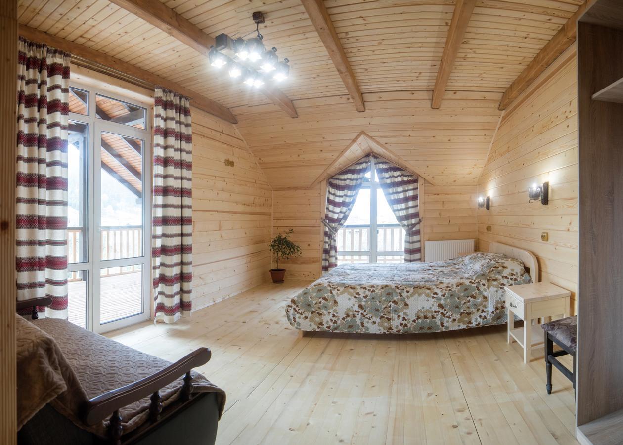 Vila Karpatska Oselia Verchovyna Exteriér fotografie