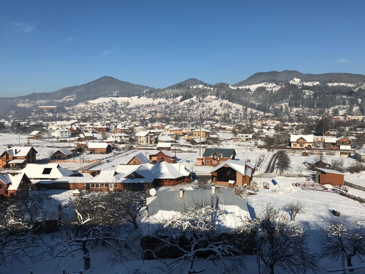 Vila Karpatska Oselia Verchovyna Exteriér fotografie